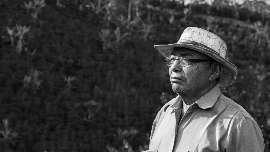 Coffee Farmer Colombia LR_mirror.png